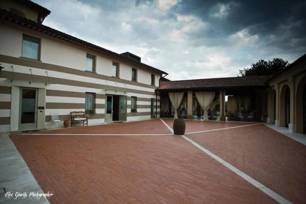 Borgo Santa Giulia Villa Corte Franca Exterior photo